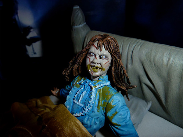 NECA The Exorcist diorama